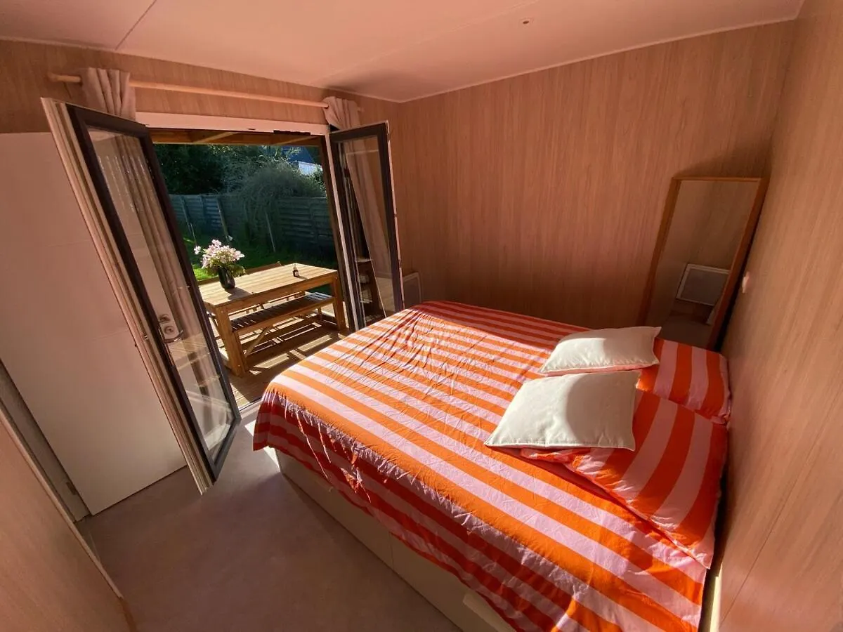 Ma Cabane Au Fond Du Jardin Plouharnel France